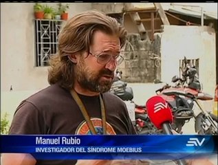 El español que recorre el mundo para ayudar a reconocer extraño síndrome