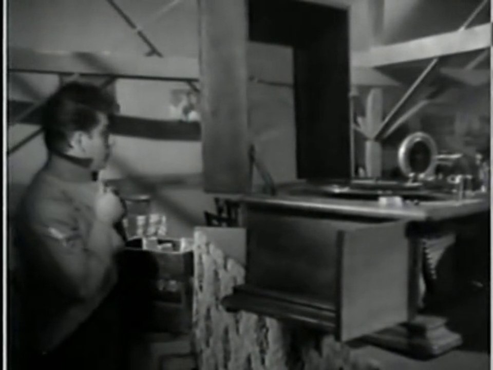 Şimdi Uzaklardasın - Zeki Müren