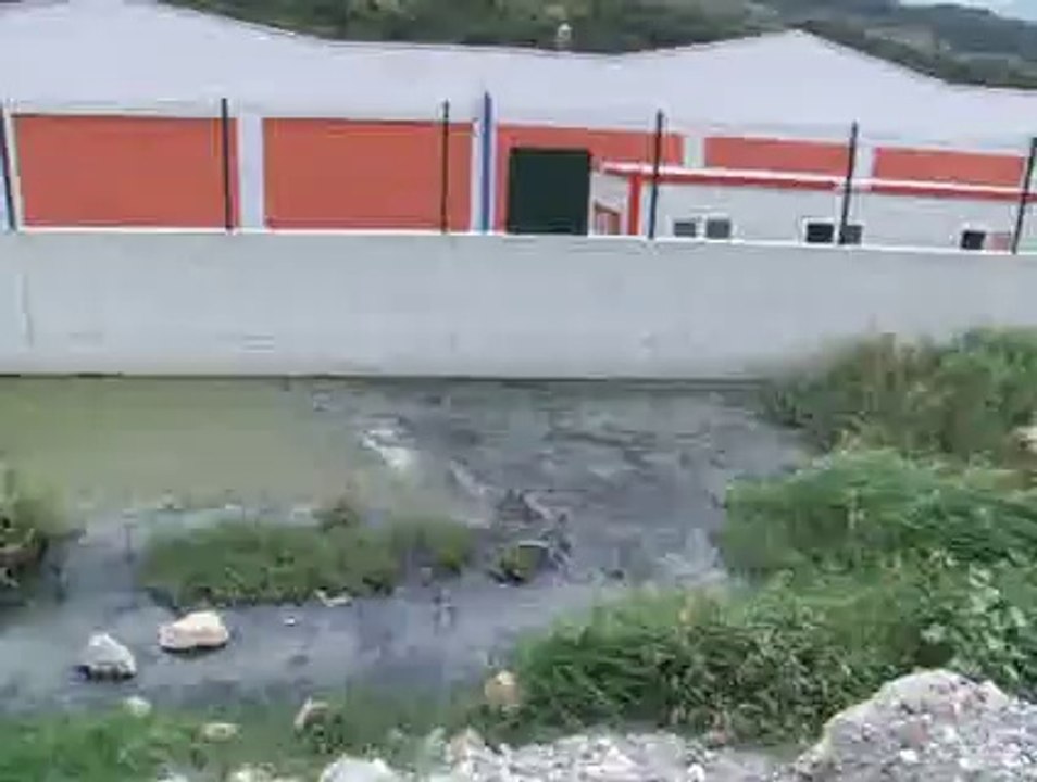 Alifuatpaşa Fabrikalar Caddesinde Kanalizasyon Sorunu