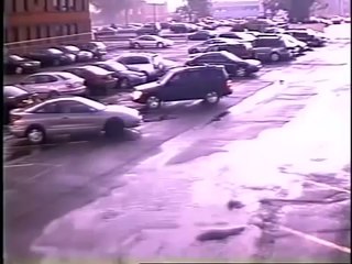 Kameralara Yansıyan Tornado Etkisi