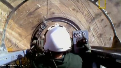 Obras Incríveis. Helicóptero Guindaste