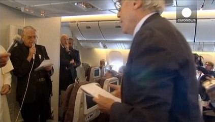 Pope Francis agrees to international intervention in Iraq