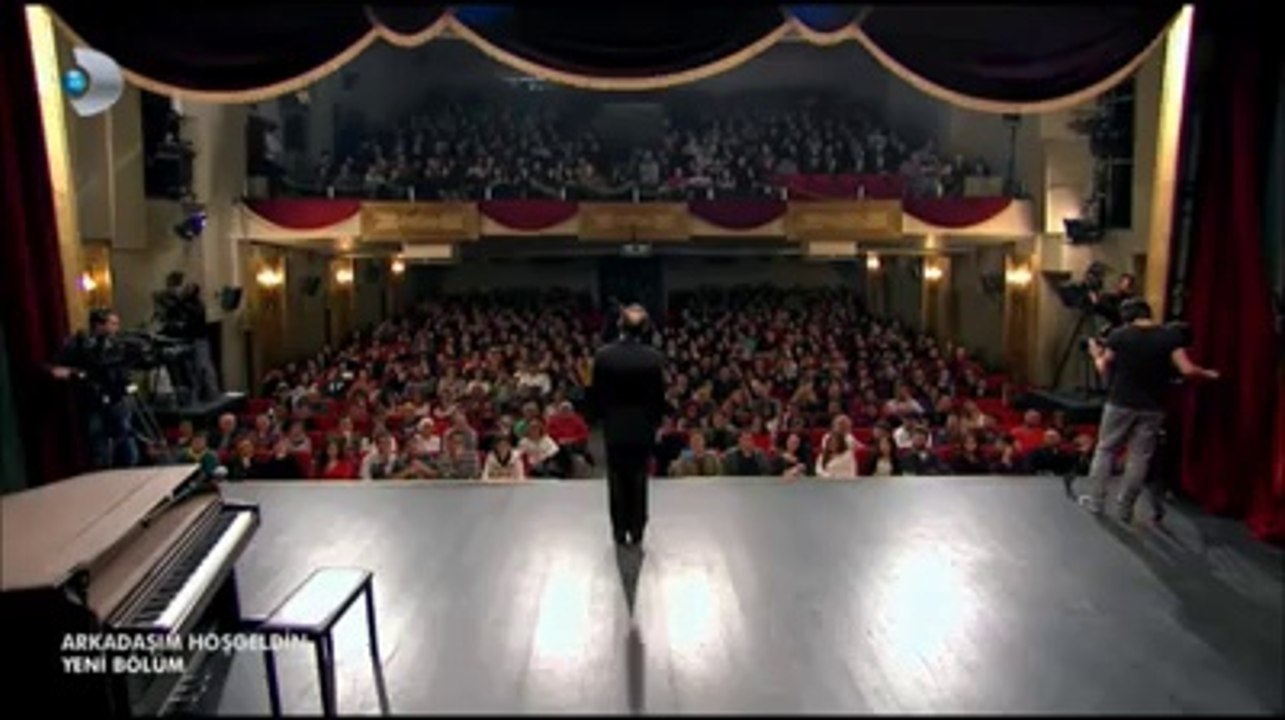 Arkadaşım Hoşgeldin belinden girmişler