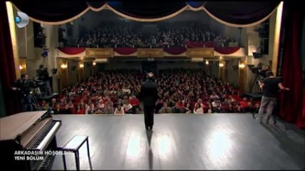 Arkadaşım Hoşgeldin belinden girmişler