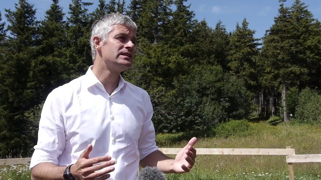 Fête 2014 de l'UMP 43 au Mont Mezenc avec Laurent Wauquiez - interview TV (ext.00193)
