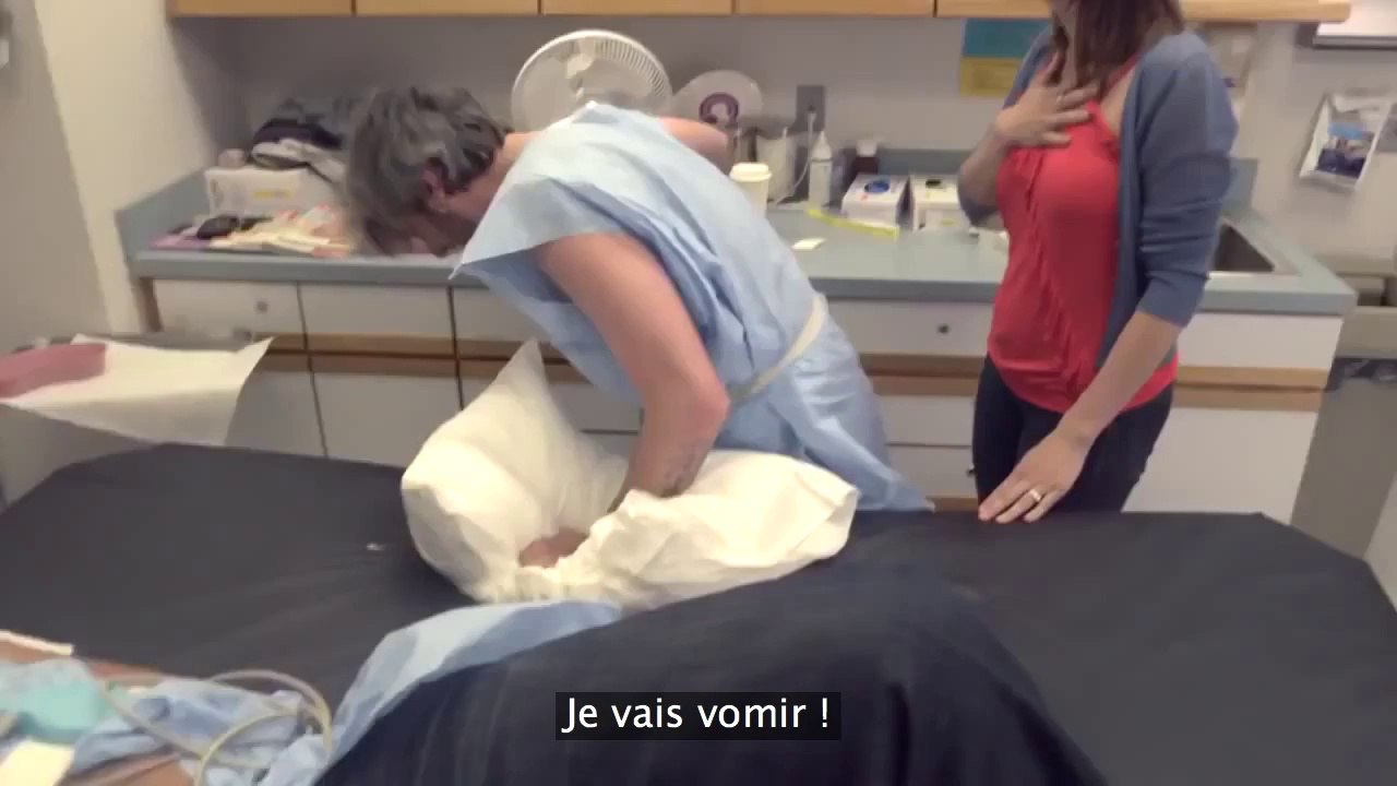 Deux maris testent les douleurs de l’accouchement !