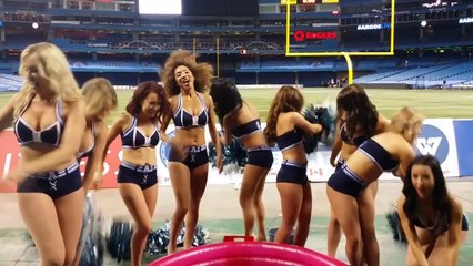 Toronto Argos Ponpon kızları - ALS Buz Kovası