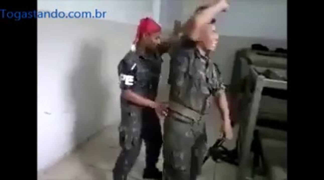 Soldados bom de dança