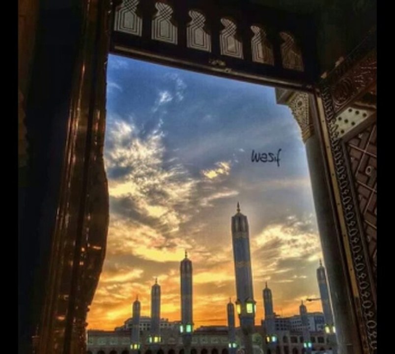 Chamak Tujh Se Paatay Hain.Owais Raza Qadri Sb.Mehfil in Madinah AlMunawarah.Ramadan-2014.