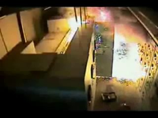 Elektrik Çarpan Adam Kül Oldu!