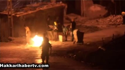 Hakkari'de YDG-H Atatürk büstünü söktü