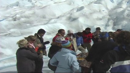 TREKKING POR EL GLACIAR PERITO MORENO