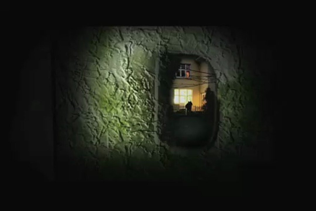 GHOST HUNTERS - Inhuman Entity