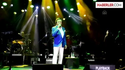 Erol Evgin, Bodrum'da konser verdi -