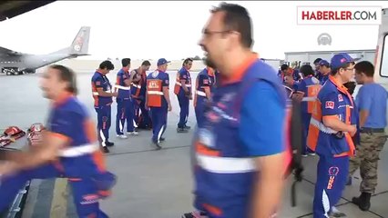 Yaralı Filistinliler uçakla Türkiye'ye getiriliyor -