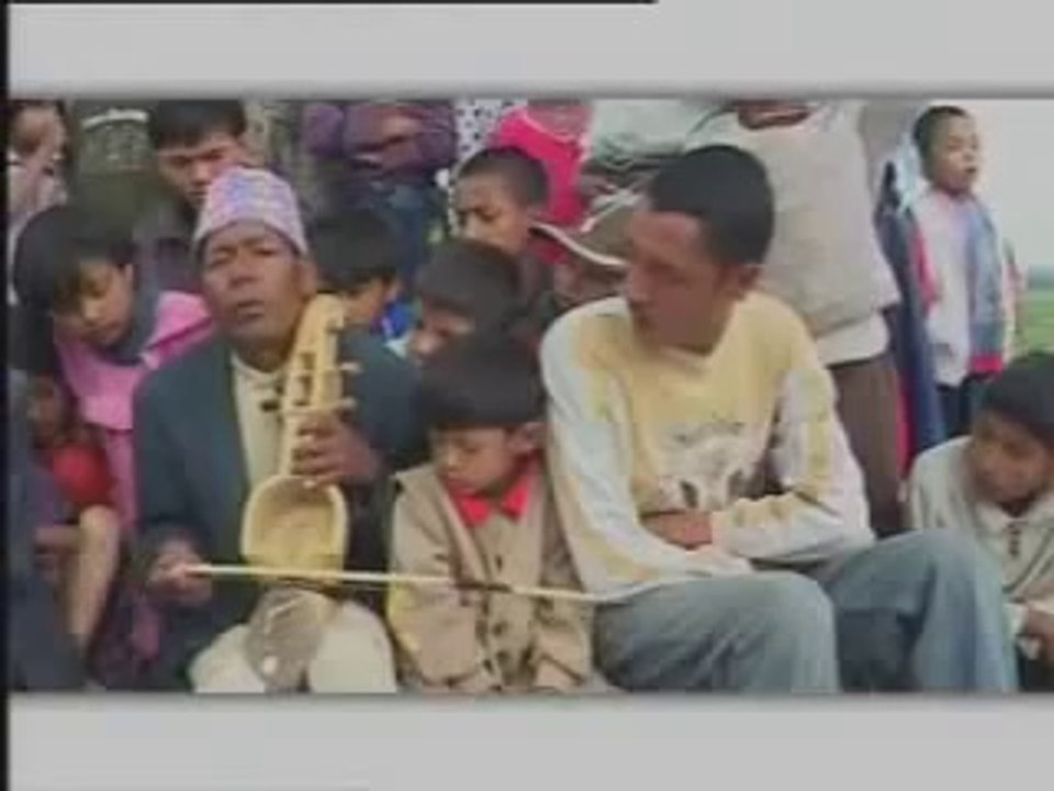 आमाले सोध्लिन खै छोरा भन्लिन  "झलकमान गन्धर्व"