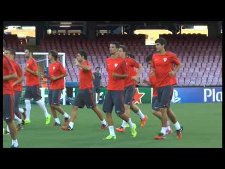 Champions, vigilia Napoli-Bilbao: i calciatori spagnoli in giro per la città (19.08.14)