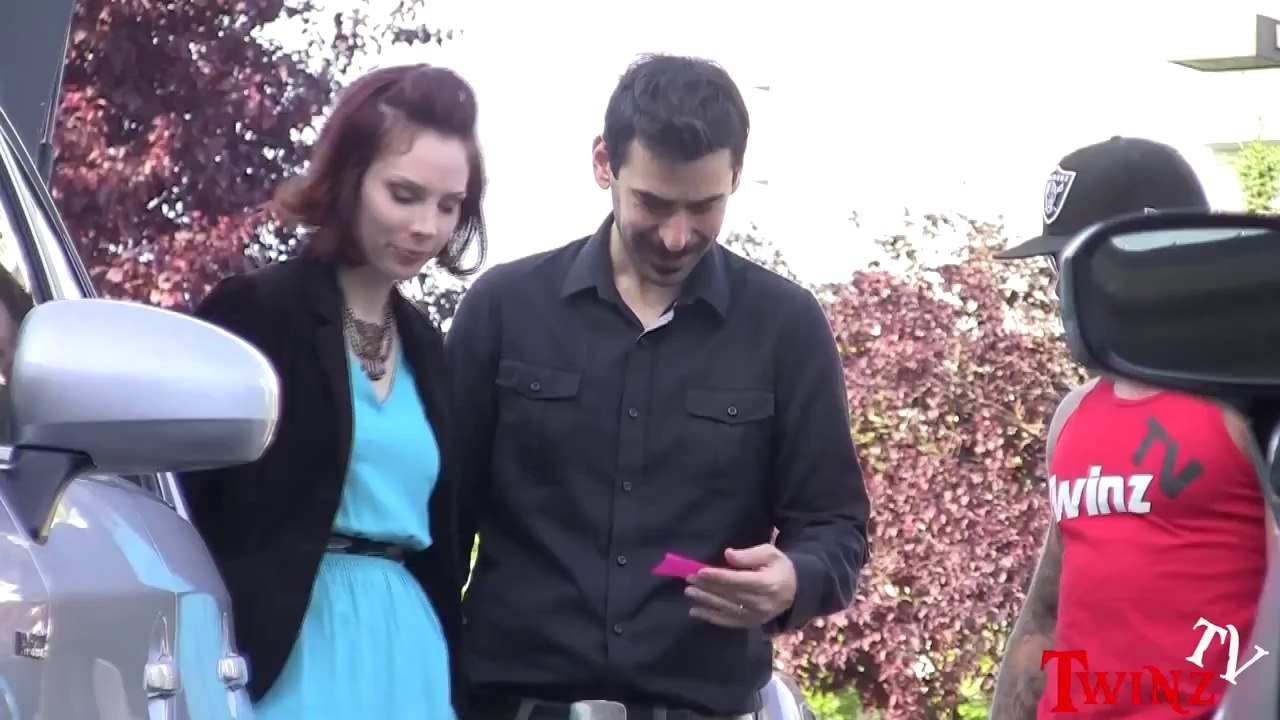 Quelqu'un a casser votre voiture de sport - Caméra cachée hilarante!