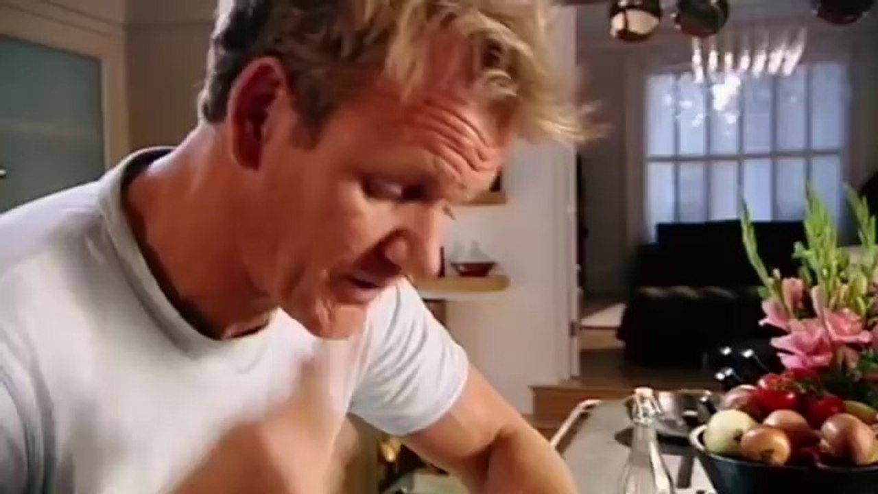 Top tips on how to how to cook angel hair pasta - with principles that you can apply to cooking any shape.