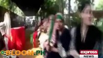 PTI vs PAT workers fight in Azadi March