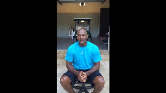 Ice Bucket Challenge : Michael Jordan nomine Phil Jackson et la Dream Team