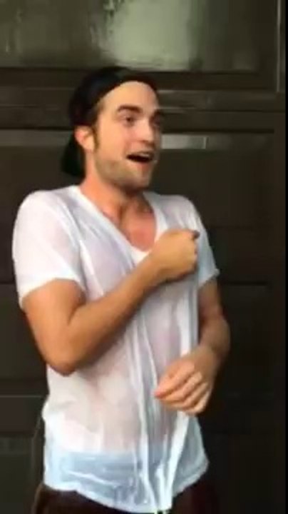 Rob Pattinson Takes on ALS's Ice Bucket Challenge