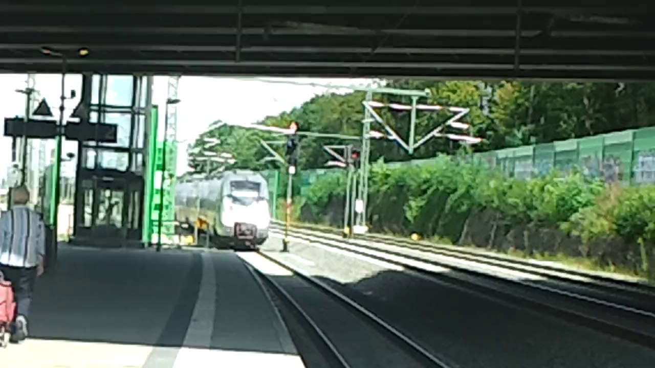 S-Bahn Mitteldeutschland - Abfahrt: Leipzig Völkerschlachtdenkmal