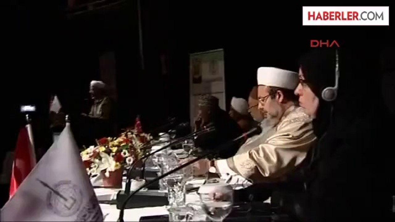 Dünya Alimler Birliğinin Düzenlediği Ümettin Uyanışında Alimlerin Rolü Toplantısı İstanbul'da...