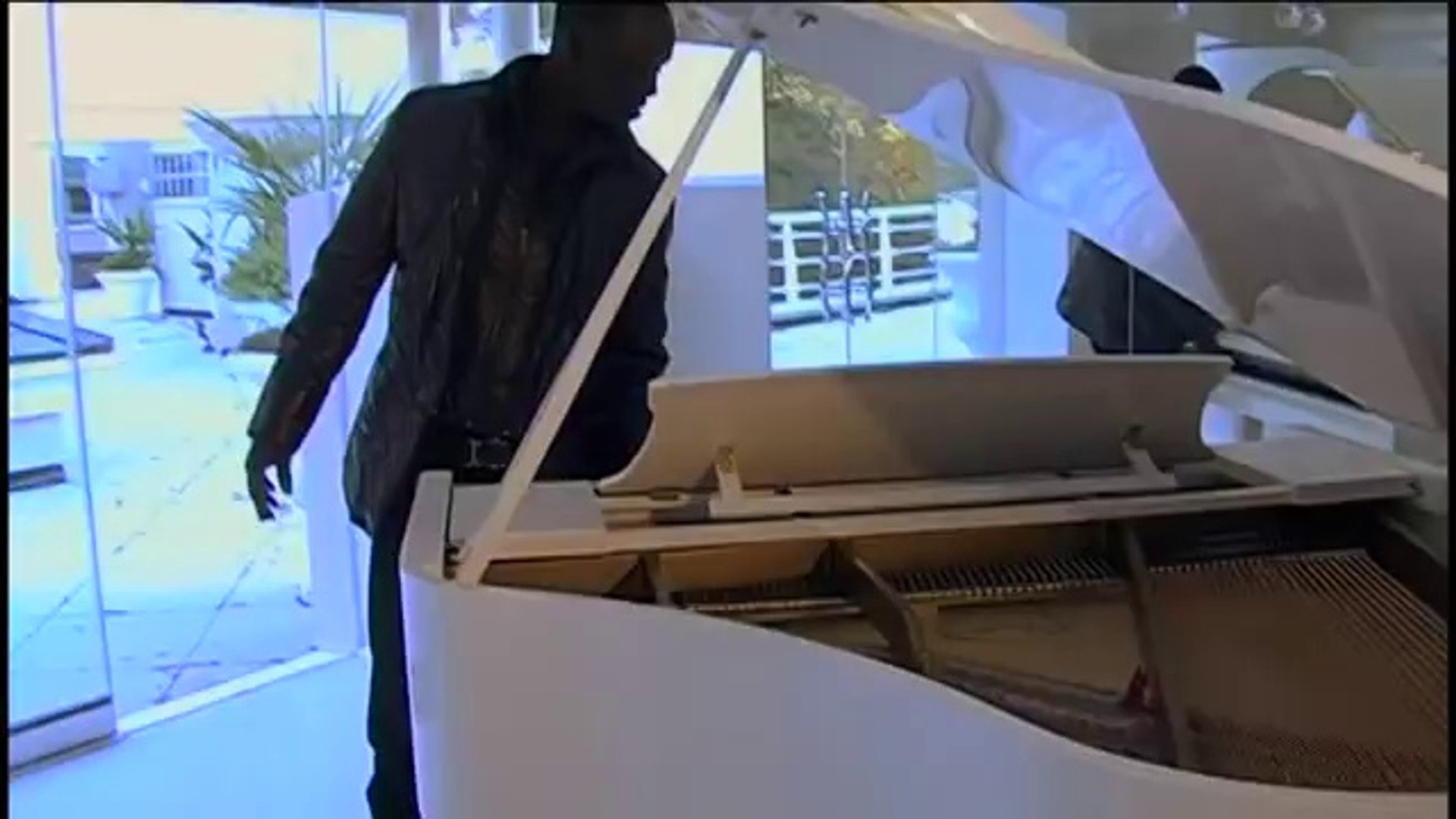 ⁣Akon - Home Grown