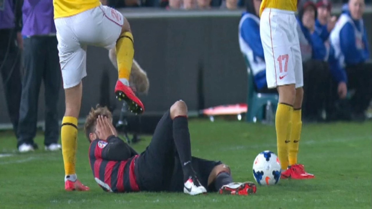 Acf cl: doppel-rot! lippi stürmt auf den platz