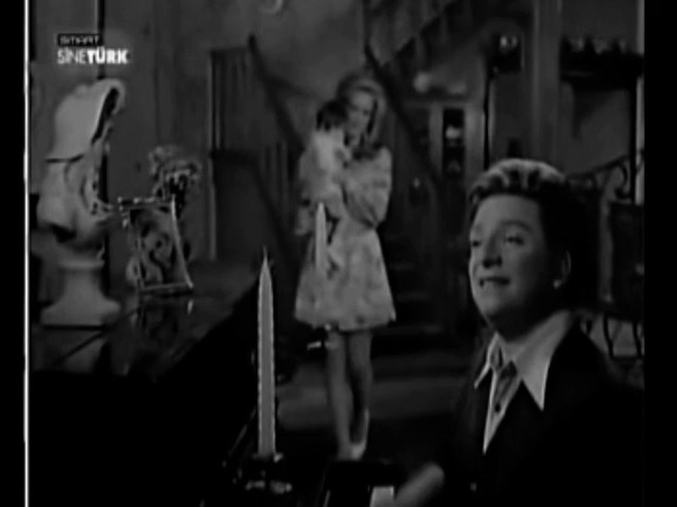 Sevgili Yavrum - Zeki Müren (Filiz Akın & Zeki Müren)