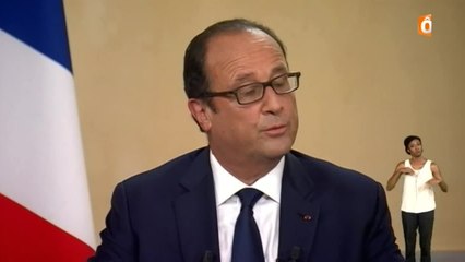 L'Interview de François Hollande à la Réunion - INTÉGRAL - 22/08
