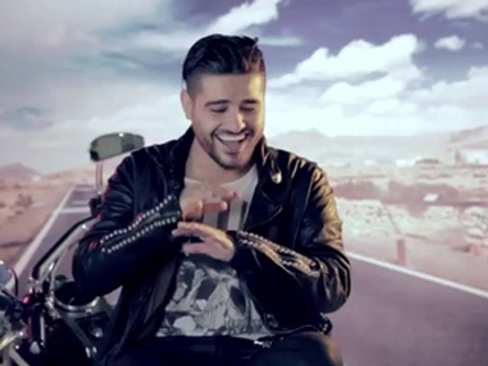 Nassif Zeytoun - Mich Aam Tezbat Maii (Official Clip) - ناصيف زيتون - مش عم تضبط معي