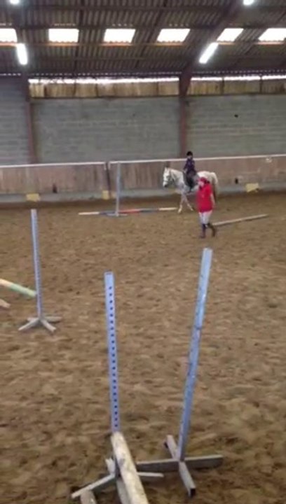 saut_obstacle_camille