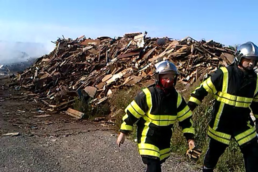 Gigantesque feu à Juniville