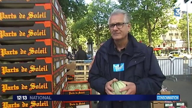 Des agriculteurs organisent une vente à prix coûtant de fruits et légumes à Paris