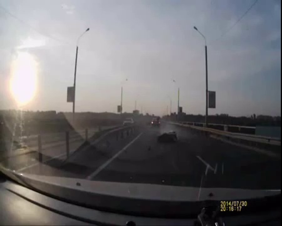 Cascade de motard lors d'un accident