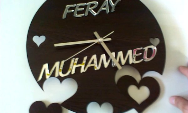 Sevgiliye En Güzel Hediye İsmine Özel Kalpli Duvar Saati