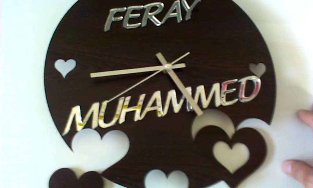 Sevgiliye En Güzel Hediye İsmine Özel Kalpli Duvar Saati