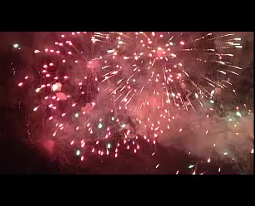 feu d'artifices pour fete communale, comité des fete, centre social, mairie ou association ou pour particulier mariage anniversaire dans l'oise 60 le val d'oise 95 et l'ile de france et picardie