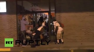 New wave of riots, looting in Ferguson, MO