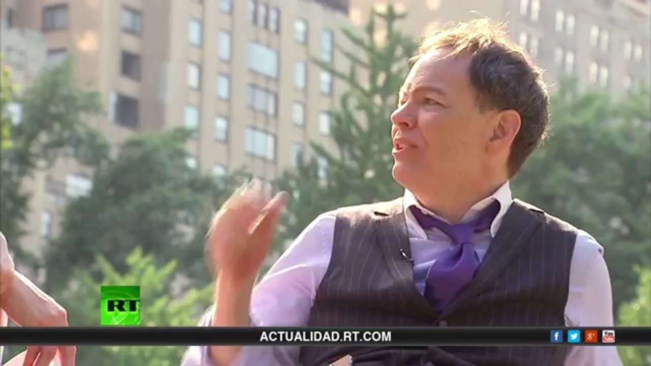 (Vídeo) Keiser Report en español  Complejización y basurización (E643)