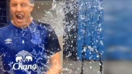 Phil Jagielka Takes On The ALS 'Ice Bucket Challenge' !!