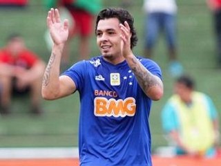 Ricardo Goulart: conheça a história do artilheiro do Brasileirão