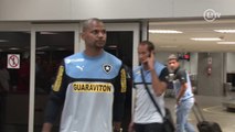 Em chegada silenciosa do Botafogo, Jefferson é tietado