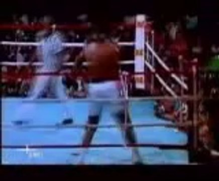 The Fugees - Rumble In The Jungle (feat. Busta Rhymes, ATCQ)