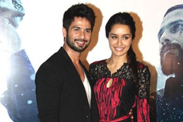 Shraddha gushes over Shahid Kapoor!