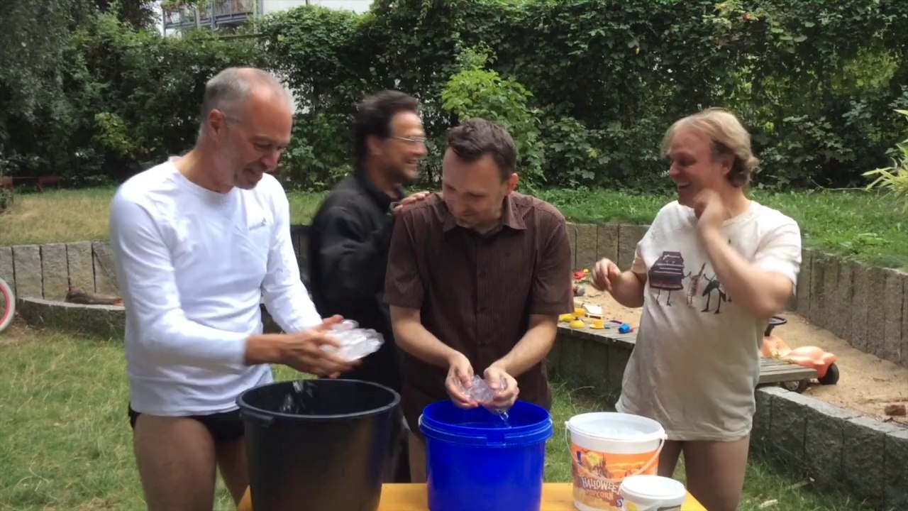 Ice Bucket Challenge (Baugruppe Gleishaus)