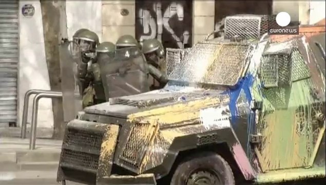 Cile: studenti manifestano per chiedere riforme