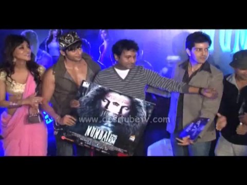 Sizziling hot bollywood celebs posses in front of the camera during the 1st look trailer of Horror film Mumbai 125km